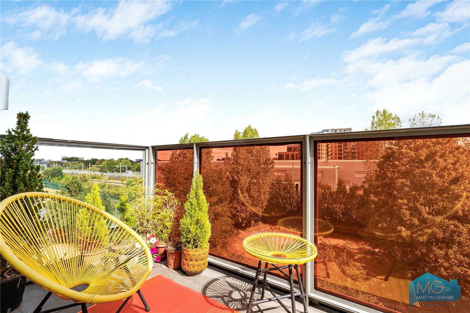 2 bedroom Apartment for sale - Martyn Gerrard