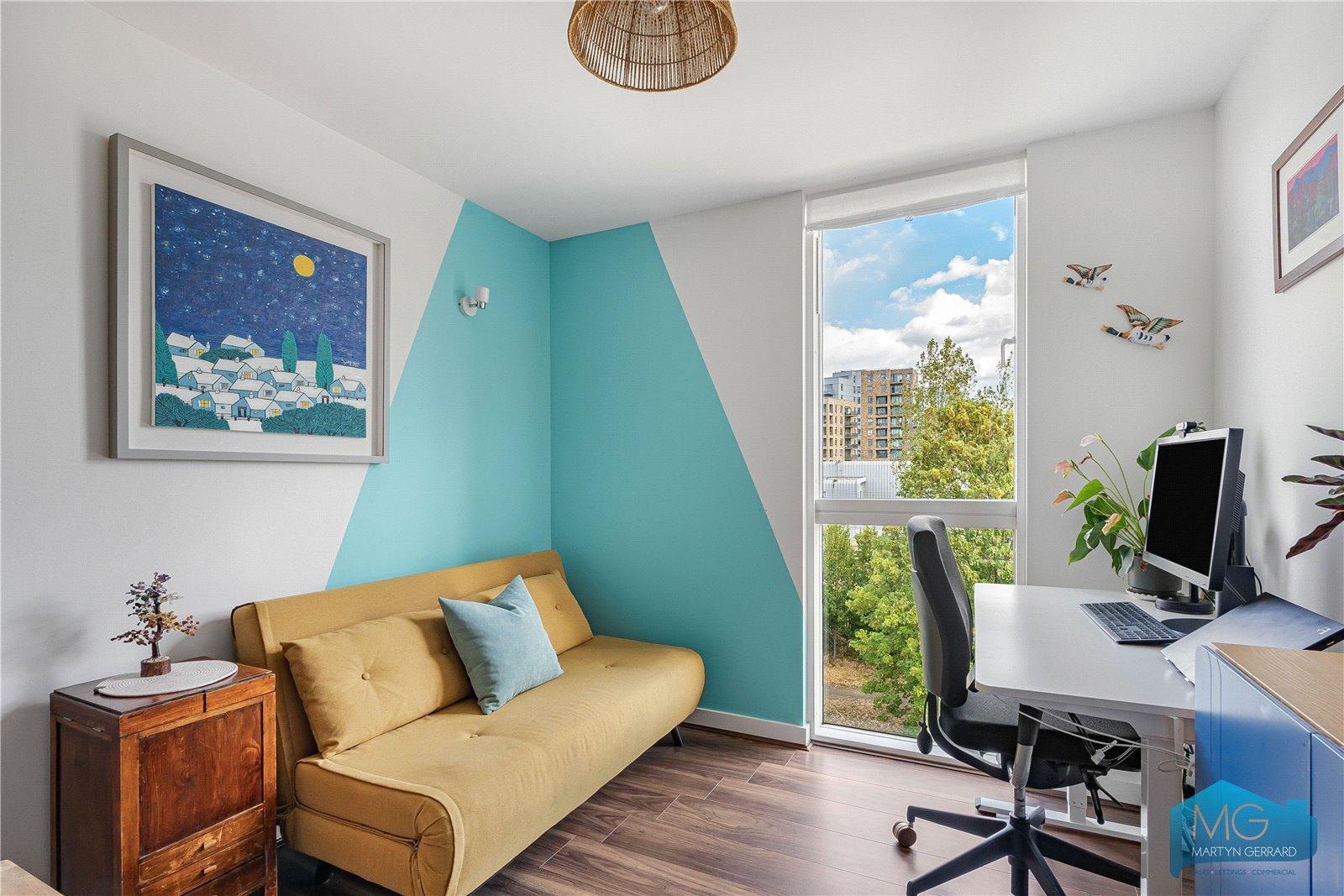 2 bedroom Apartment for sale - Martyn Gerrard