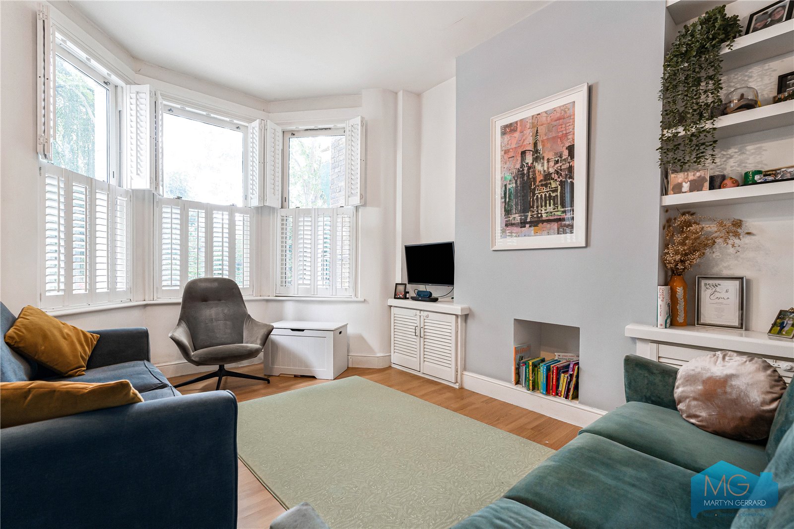 Middle Lane, Crouch End, London, N8+  - Martyn Gerrard