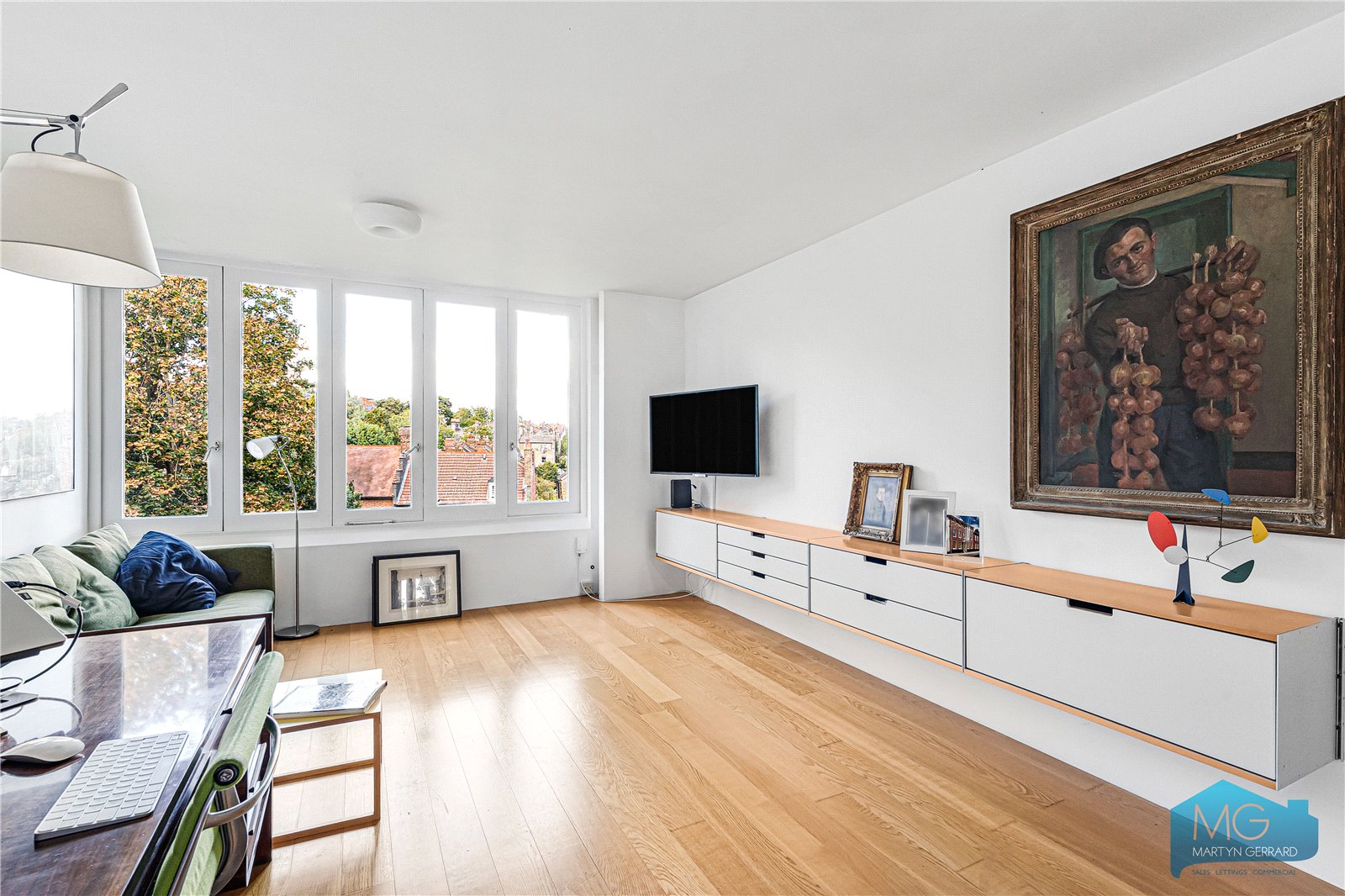 2 bedroom Apartment for sale - Martyn Gerrard