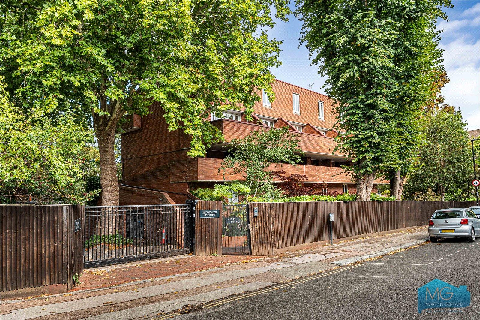 2 bedroom Apartment for sale - Martyn Gerrard