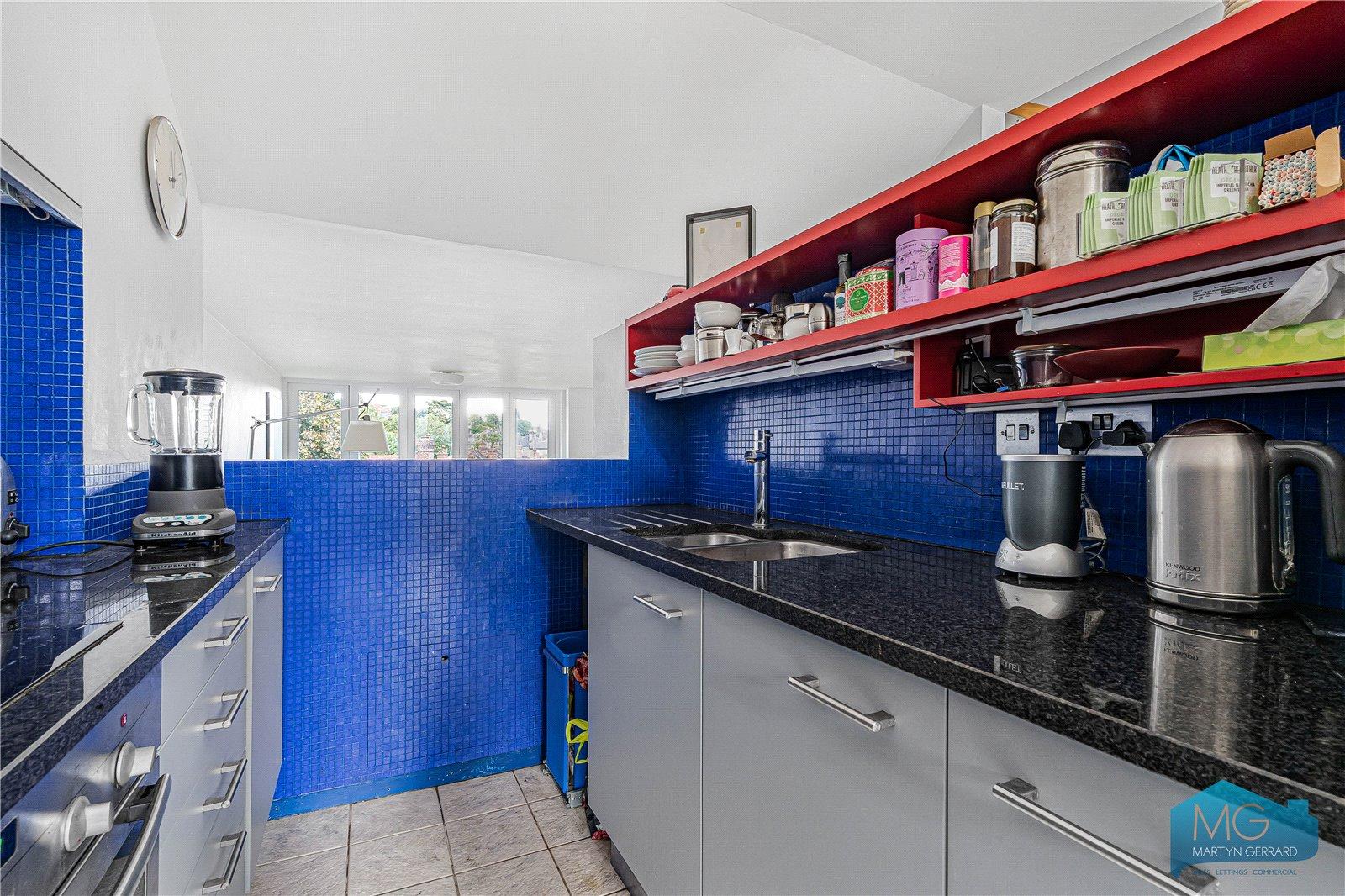 2 bedroom Apartment for sale - Martyn Gerrard