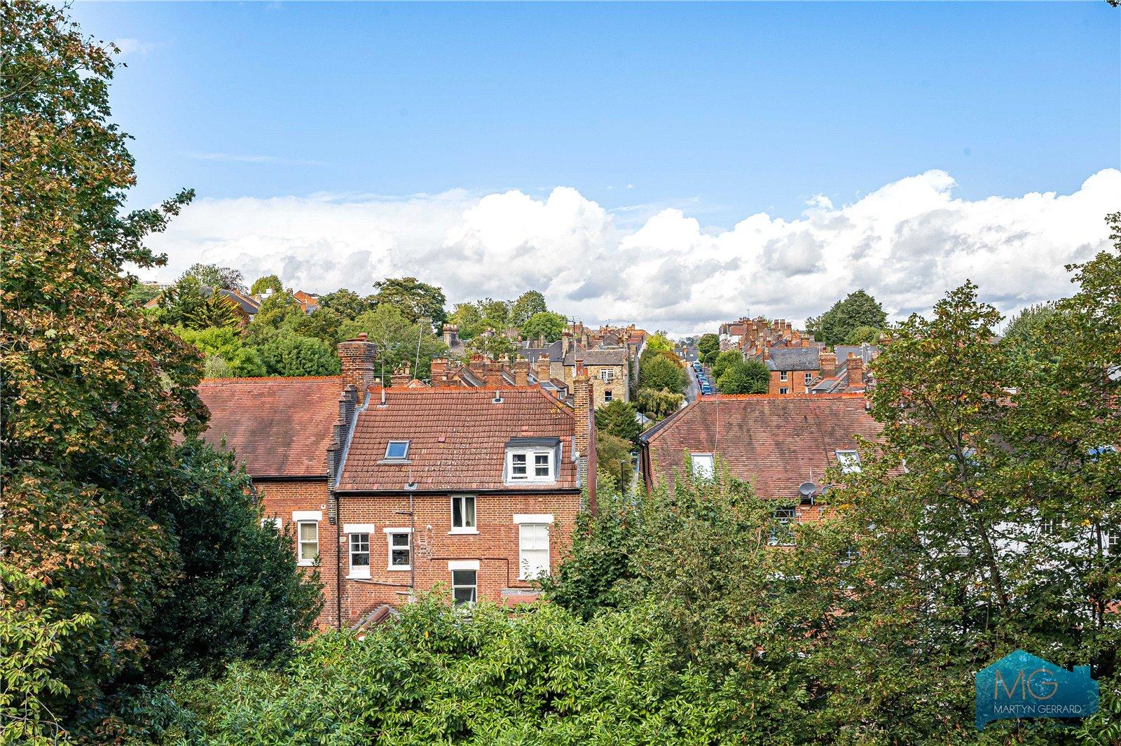 2 bedroom Apartment for sale - Martyn Gerrard