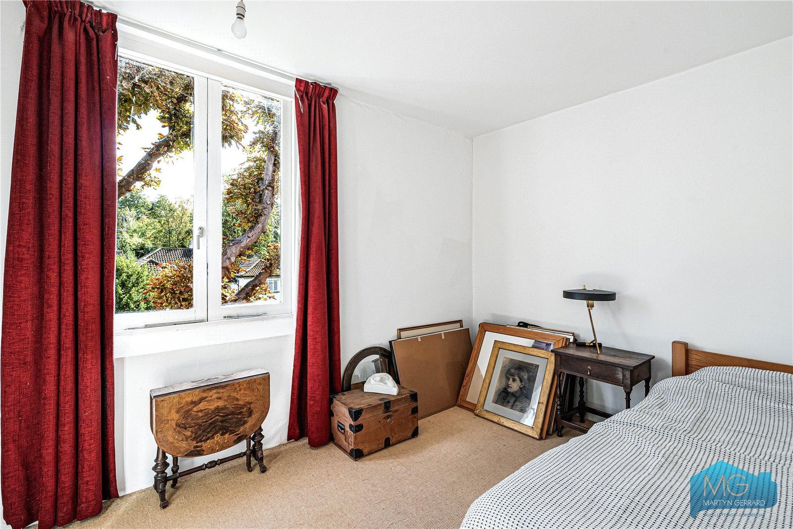 2 bedroom Apartment for sale - Martyn Gerrard