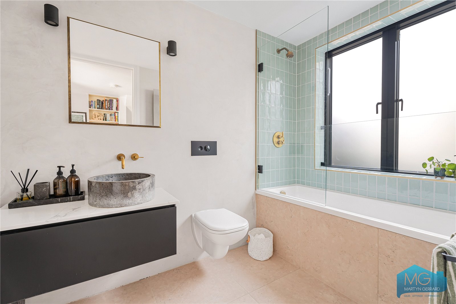 4 bedroom House for sale - Martyn Gerrard