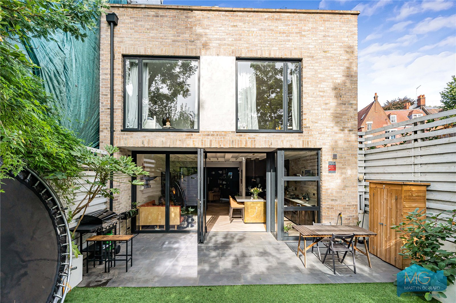 4 bedroom House for sale - Martyn Gerrard
