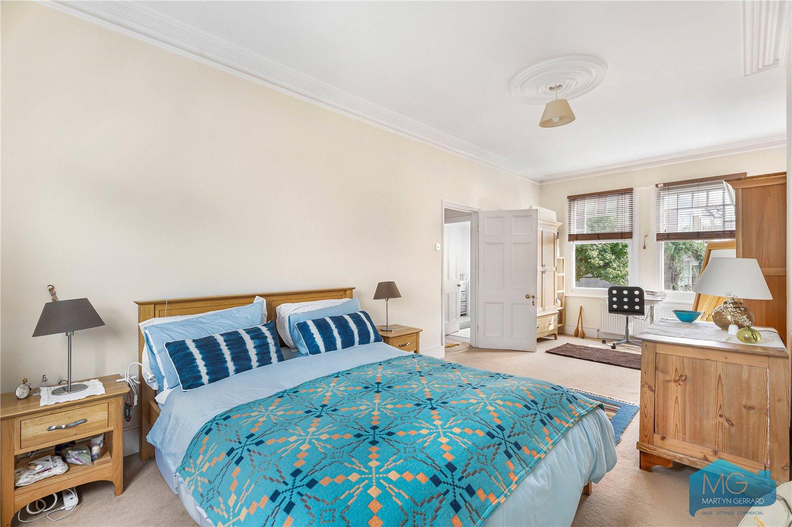 4 bedroom Semi-Detached House for sale - Martyn Gerrard