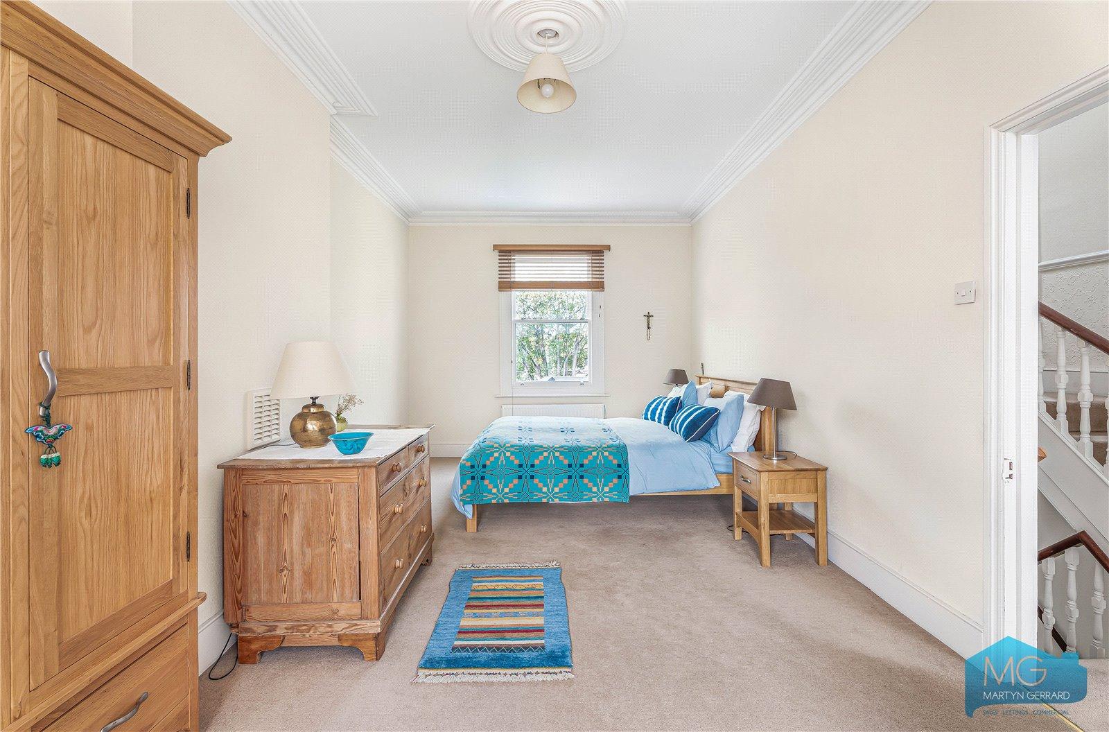 4 bedroom Semi-Detached House for sale - Martyn Gerrard