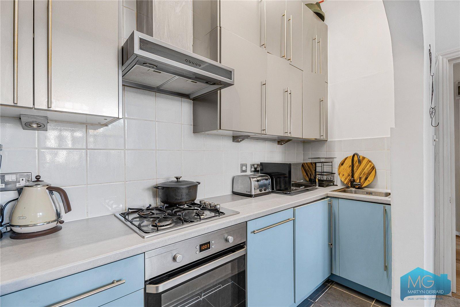 2 bedroom Ground Floor Flat for sale - Martyn Gerrard