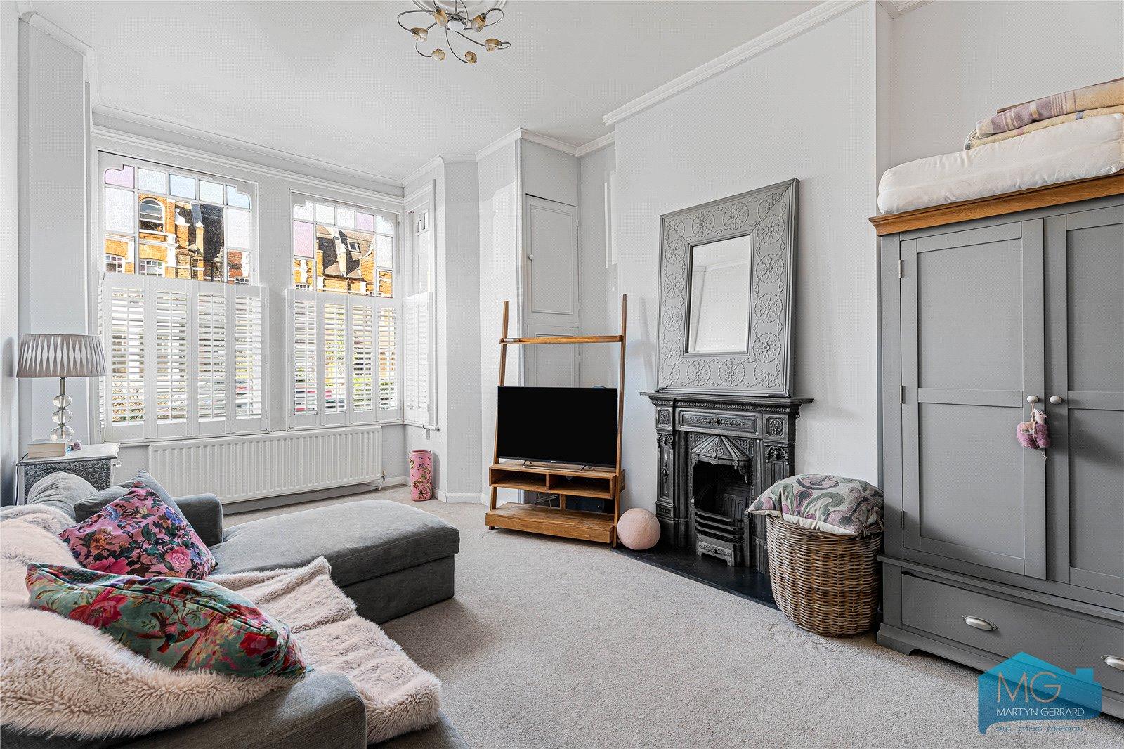 2 bedroom Ground Floor Flat for sale - Martyn Gerrard