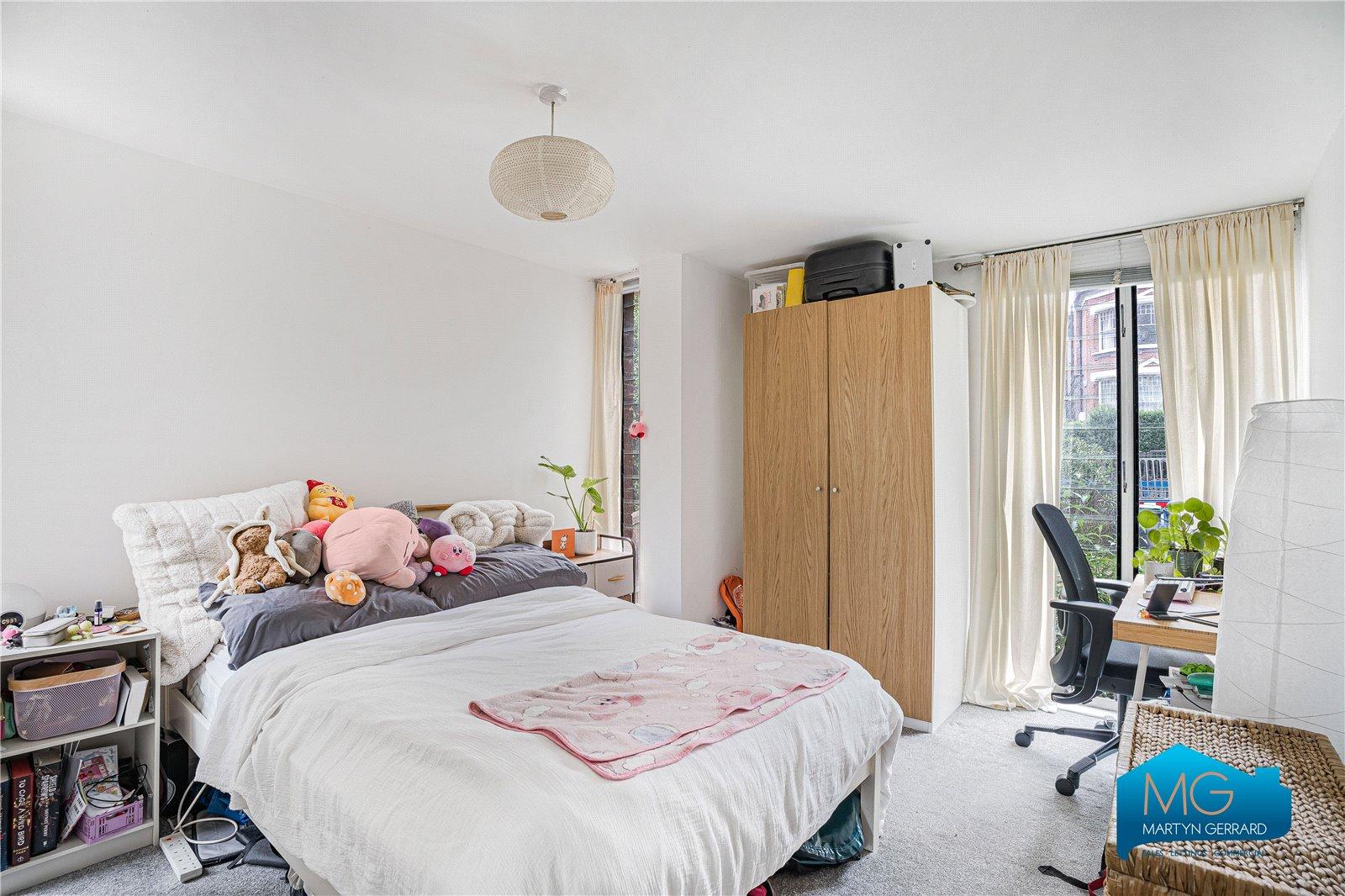 1 bedroom Ground Floor Flat to rent - Martyn Gerrard