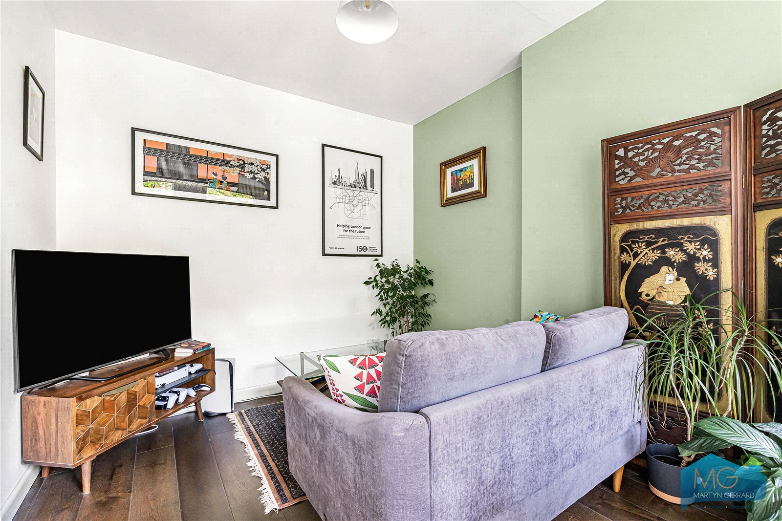 2 bedroom Flat for sale - Martyn Gerrard