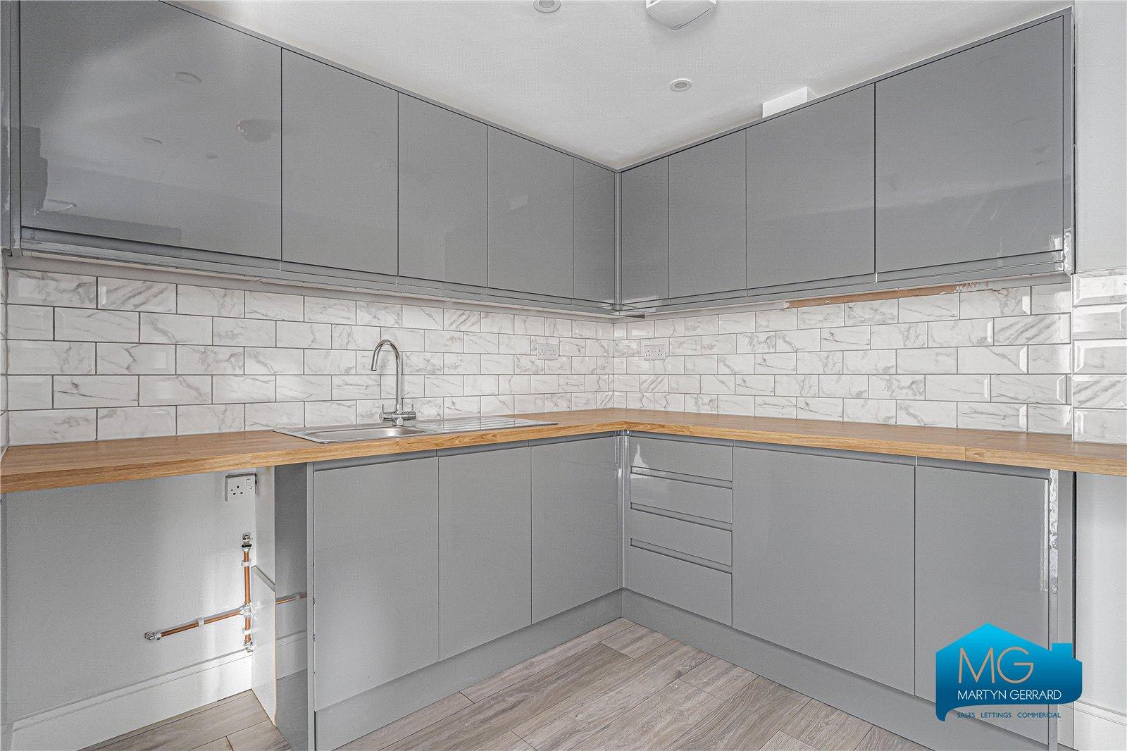 4 bedroom Terraced House to rent - Martyn Gerrard