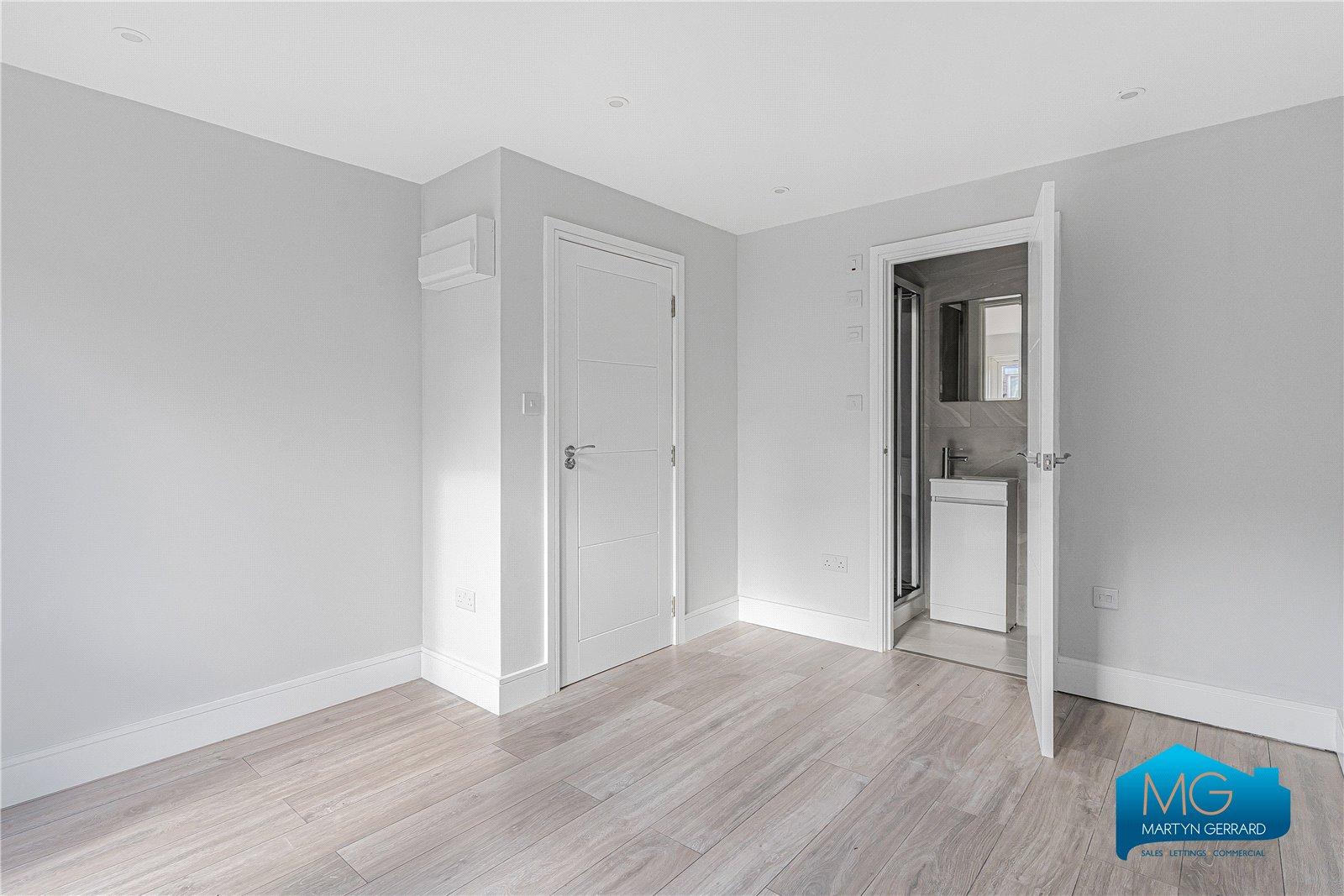 4 bedroom Terraced House to rent - Martyn Gerrard