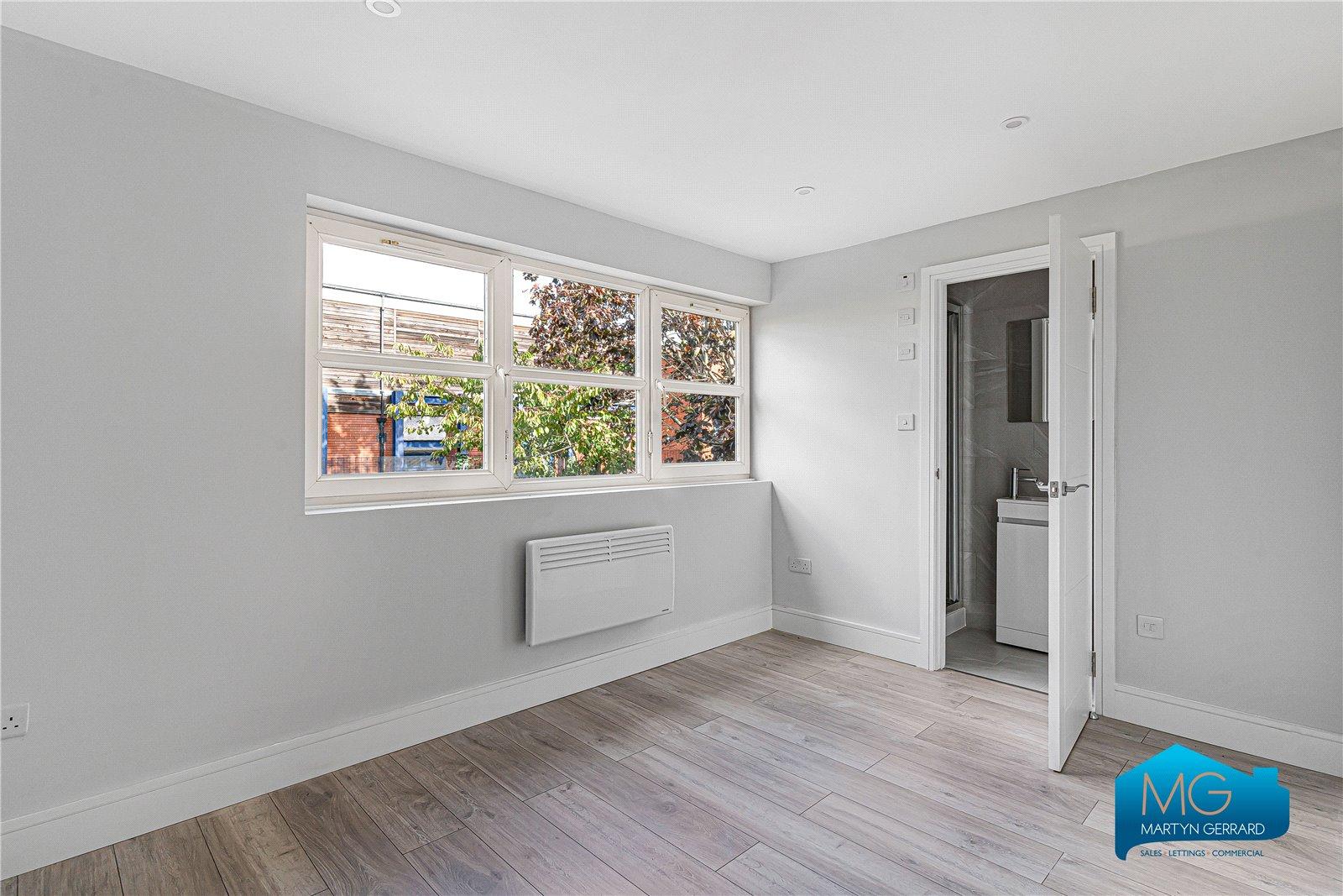 4 bedroom Terraced House to rent - Martyn Gerrard