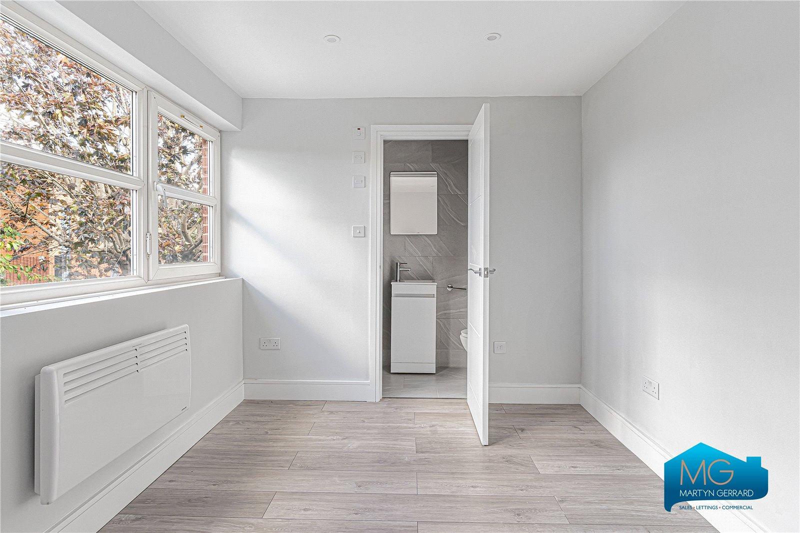 4 bedroom Terraced House to rent - Martyn Gerrard