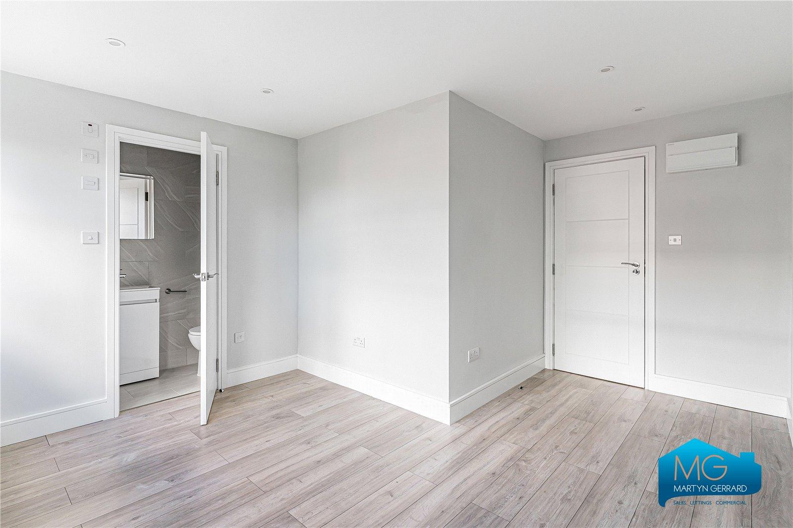 4 bedroom Terraced House to rent - Martyn Gerrard