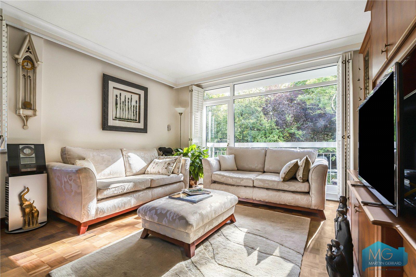 2 bedroom Apartment for sale - Martyn Gerrard