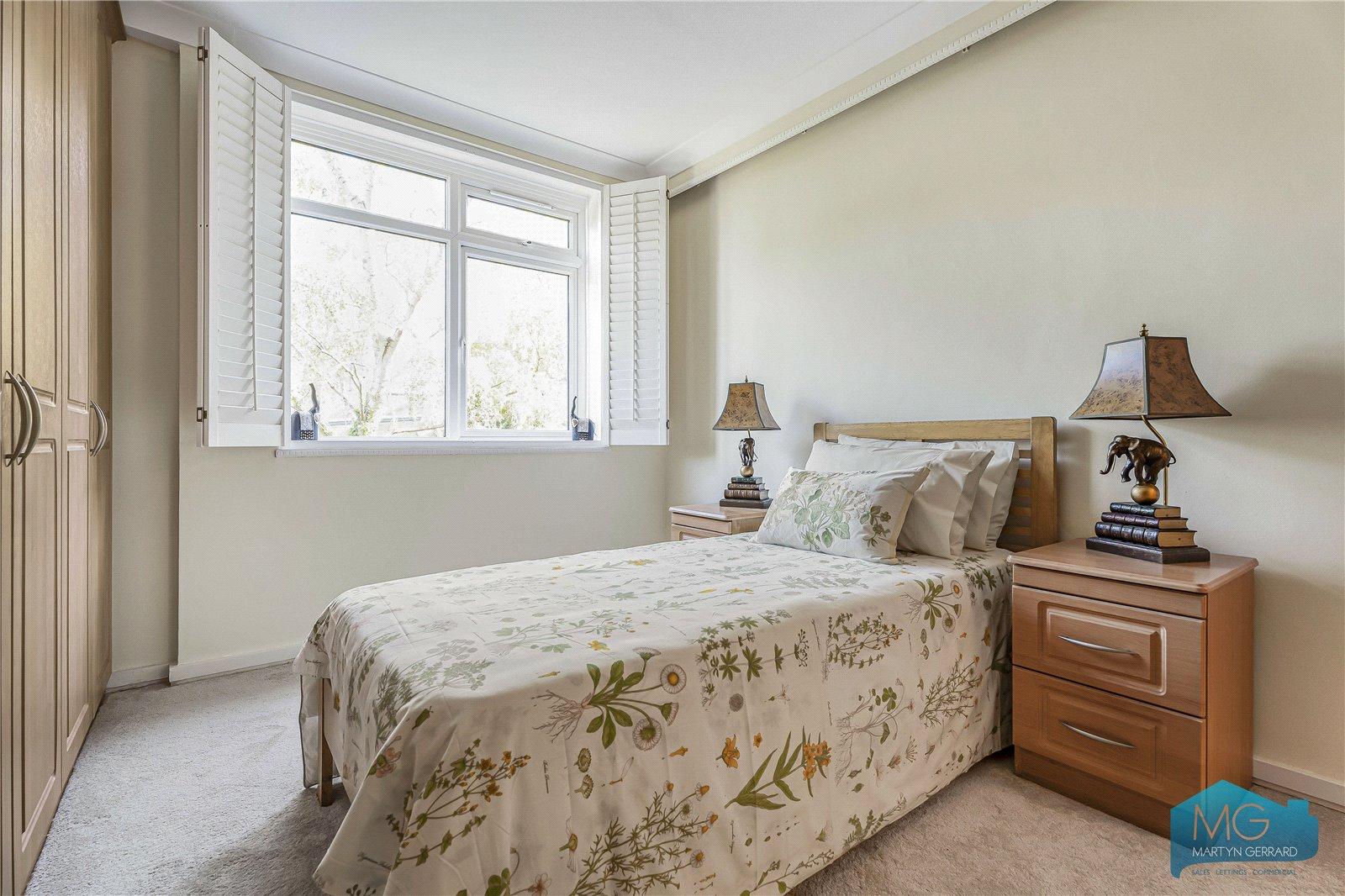 2 bedroom Apartment for sale - Martyn Gerrard