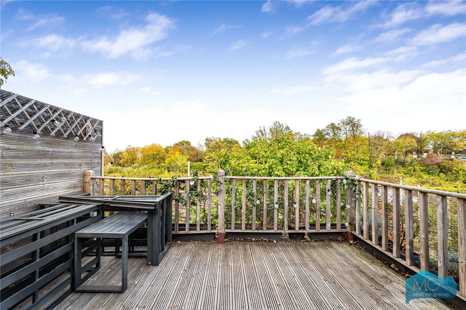 3 bedroom Apartment for sale - Martyn Gerrard