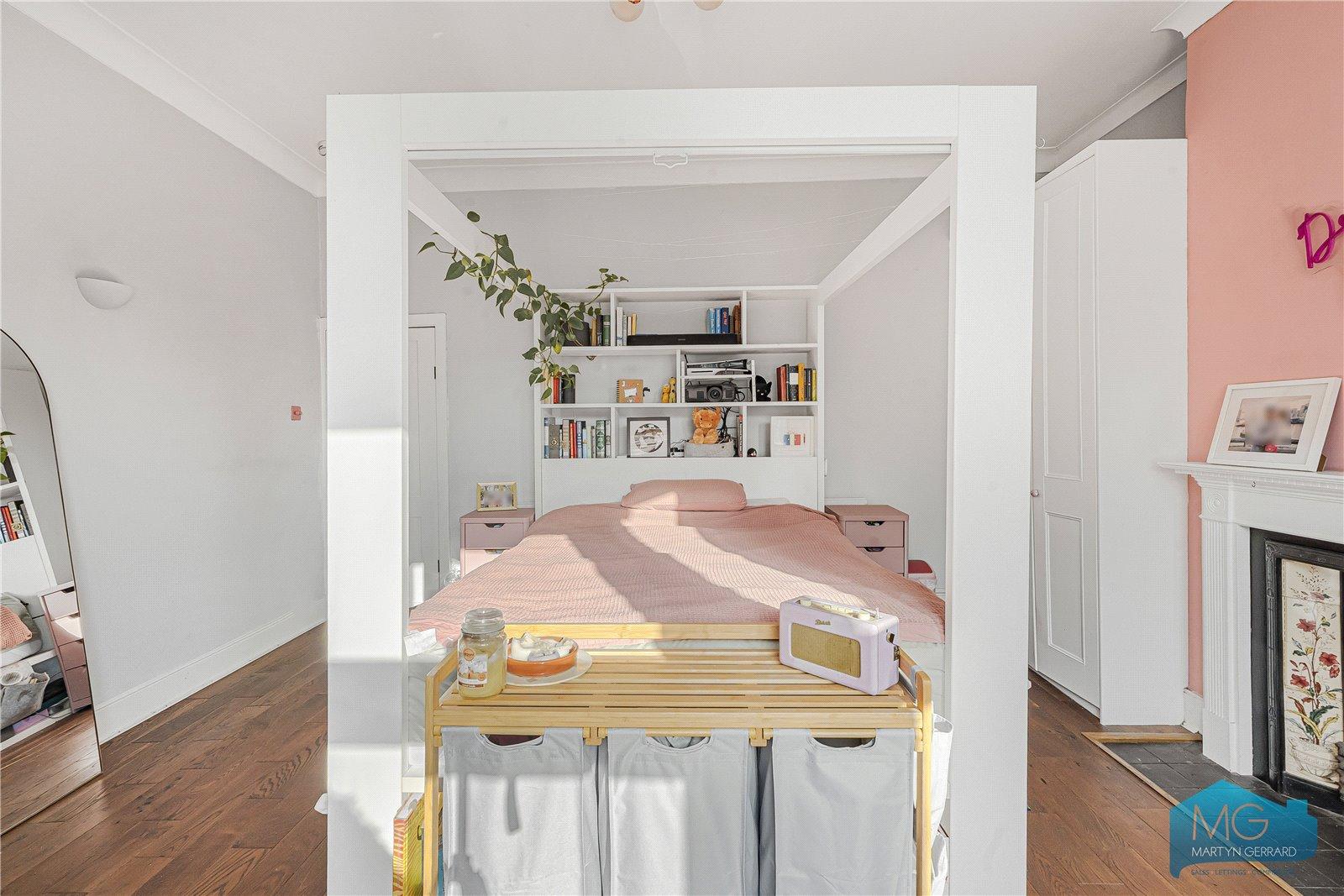 3 bedroom Apartment for sale - Martyn Gerrard