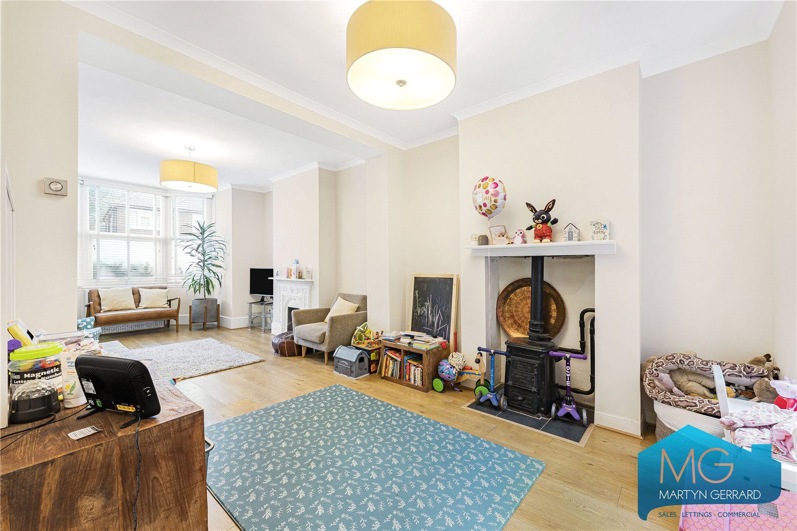 3 bedroom Terraced House for sale - Martyn Gerrard