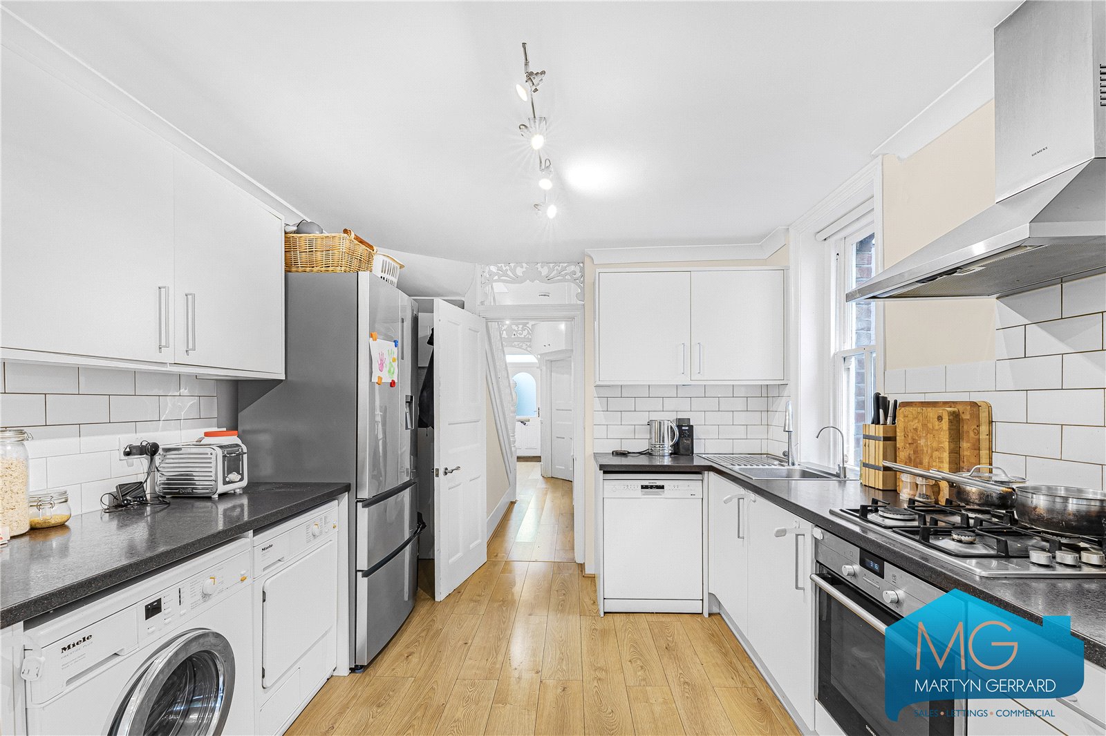 3 bedroom Terraced House for sale - Martyn Gerrard