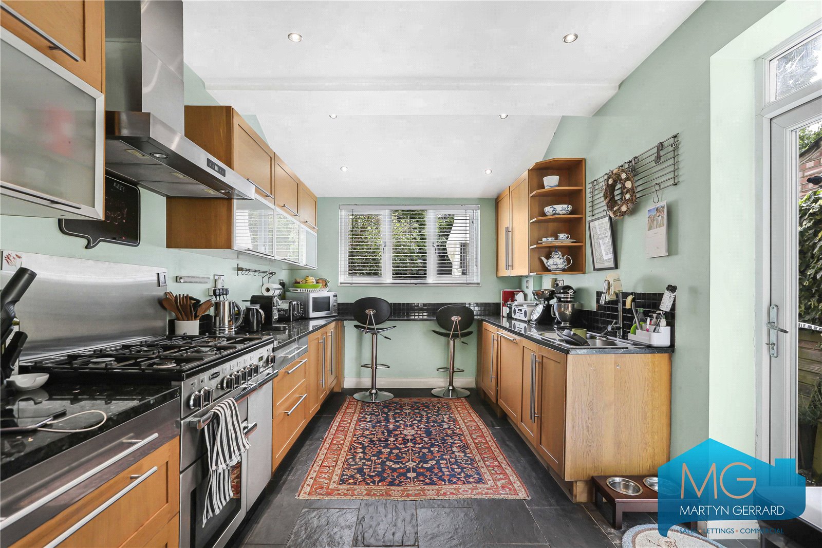 4 bedroom Terraced House for sale - Martyn Gerrard