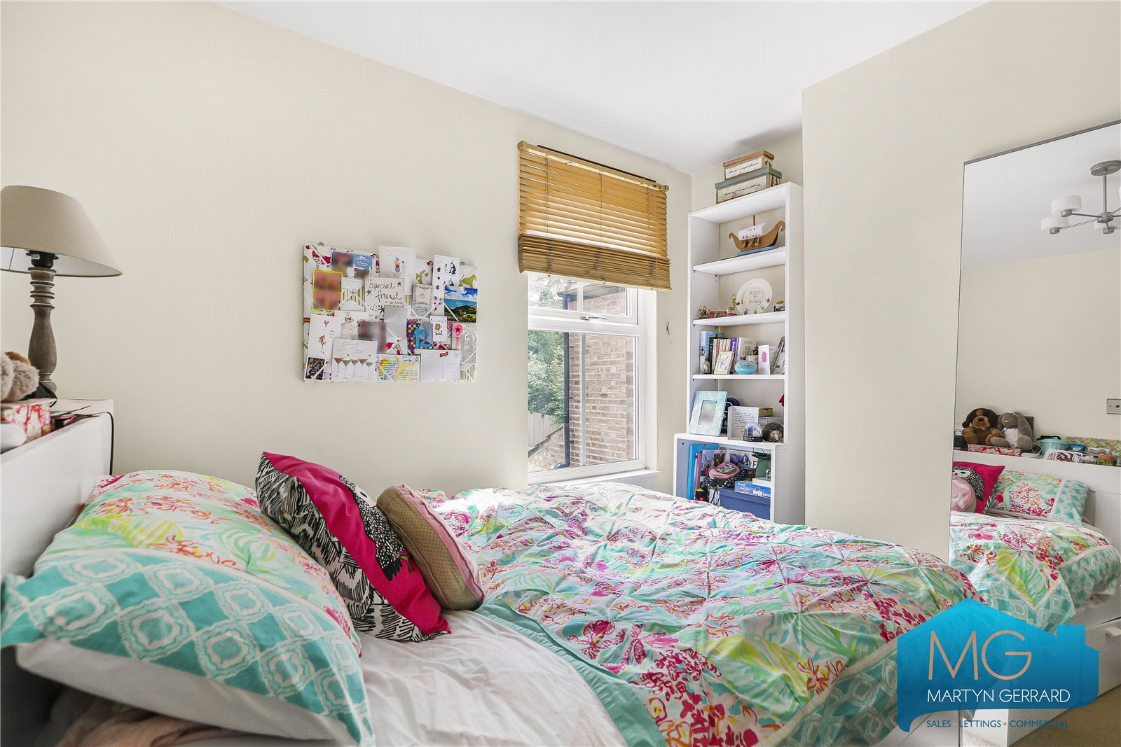4 bedroom Terraced House for sale - Martyn Gerrard