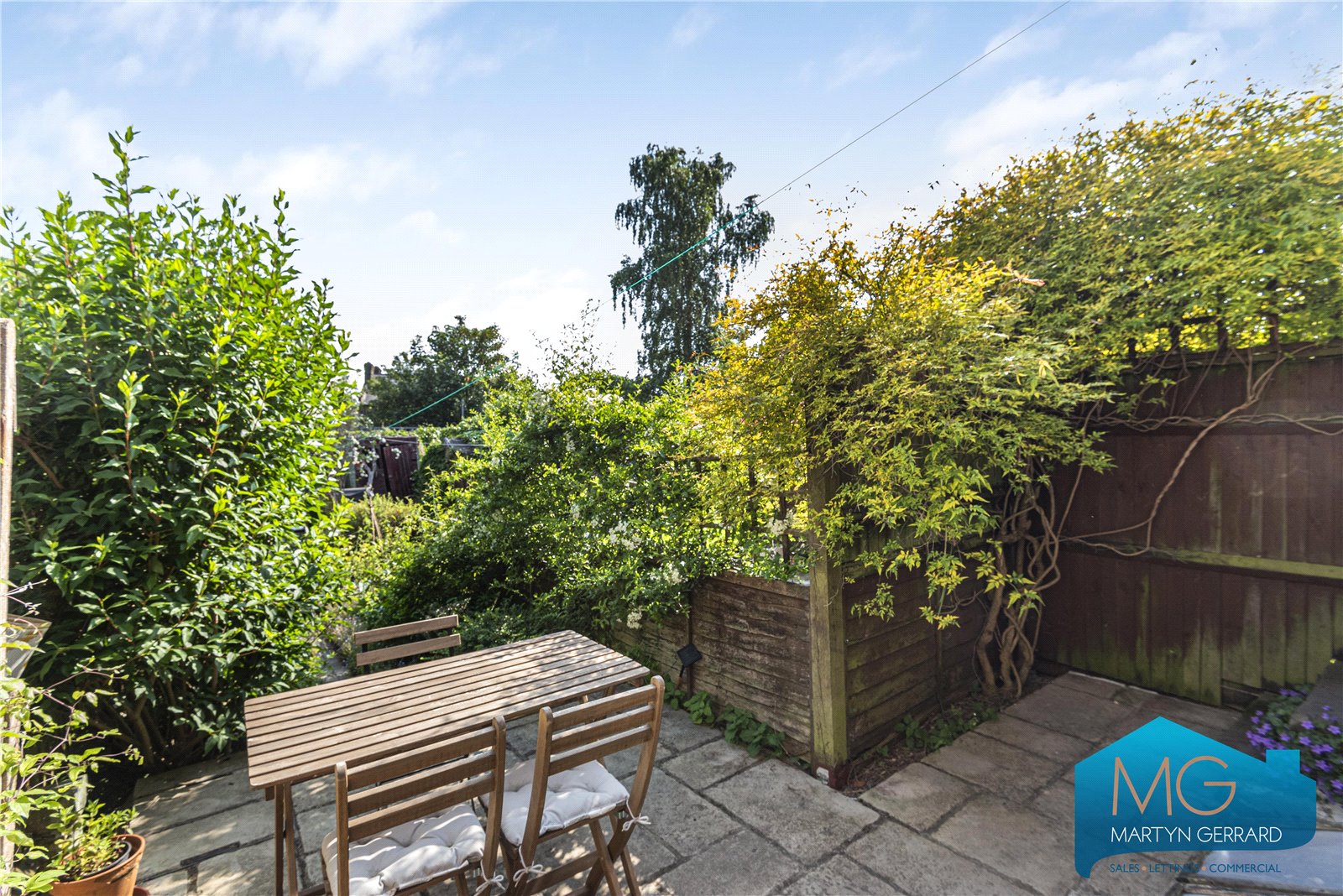 2 bedroom Ground Floor Maisonette for sale - Martyn Gerrard