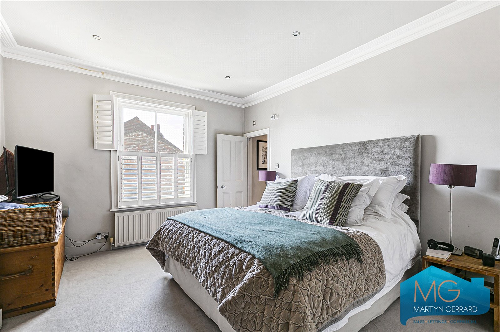 4 bedroom Semi-Detached House for sale - Martyn Gerrard