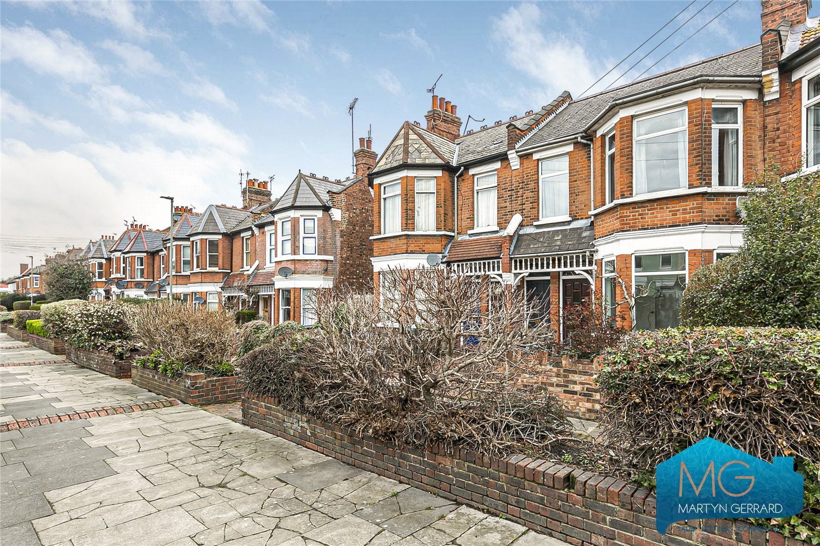 2 bedroom Ground Floor Maisonette for sale - Martyn Gerrard