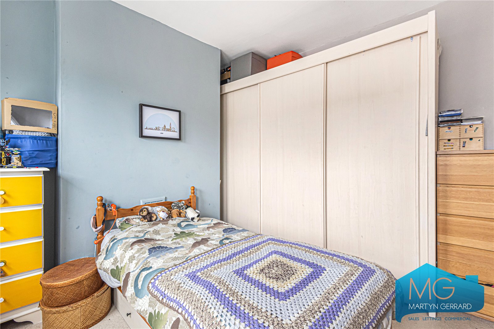 4 bedroom End of Terrace House for sale - Martyn Gerrard