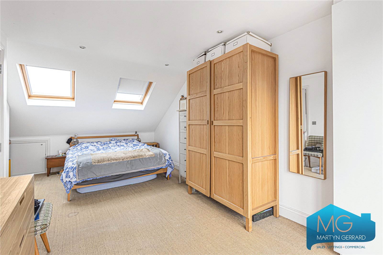 4 bedroom End of Terrace House for sale - Martyn Gerrard