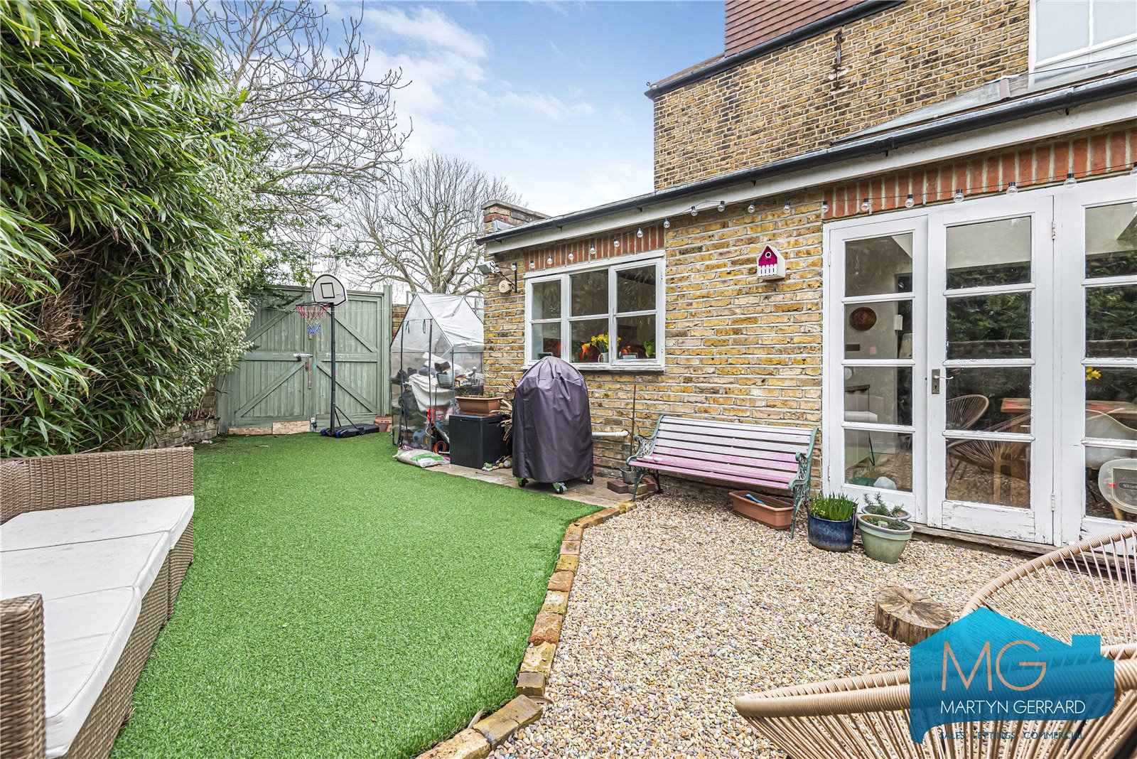 4 bedroom End of Terrace House for sale - Martyn Gerrard