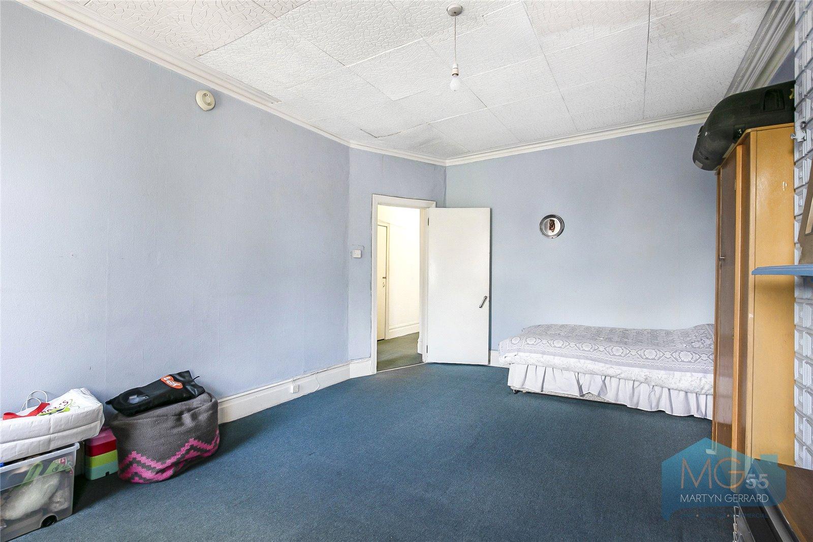 4 bedroom Apartment for sale - Martyn Gerrard
