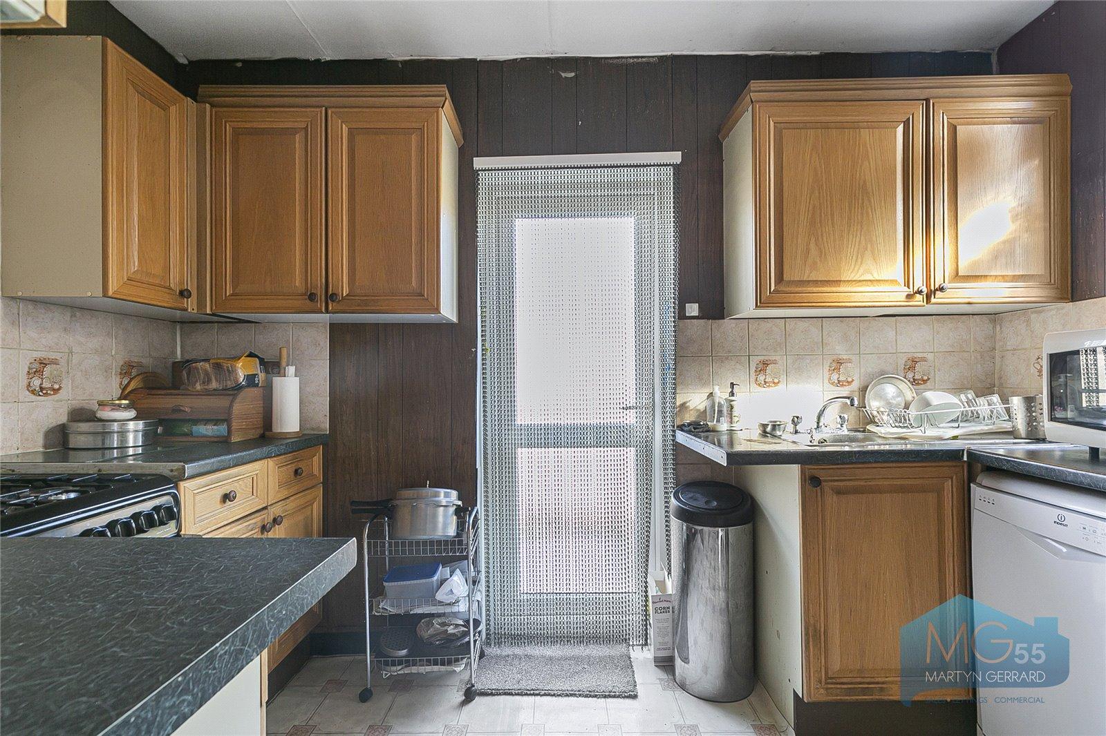 4 bedroom Apartment for sale - Martyn Gerrard