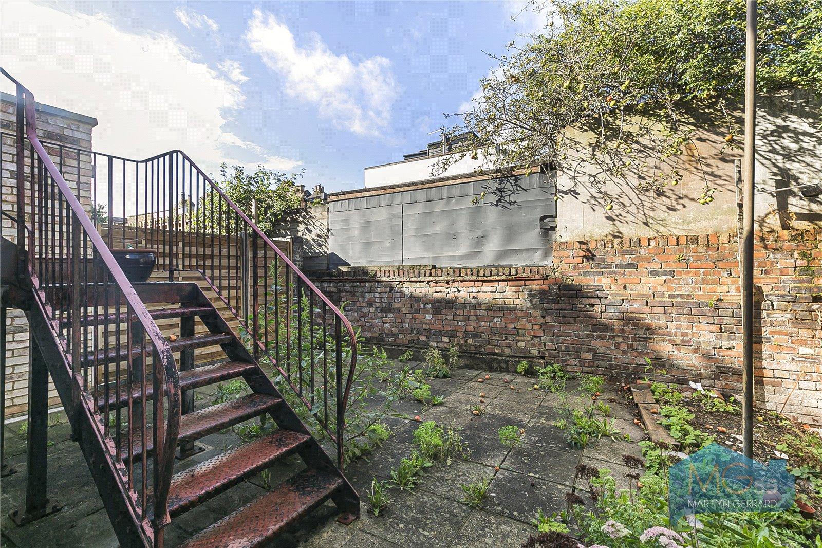 4 bedroom Apartment for sale - Martyn Gerrard