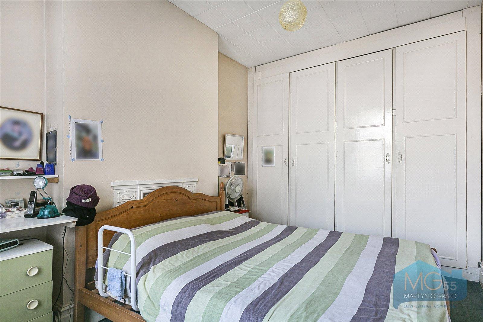 4 bedroom Apartment for sale - Martyn Gerrard