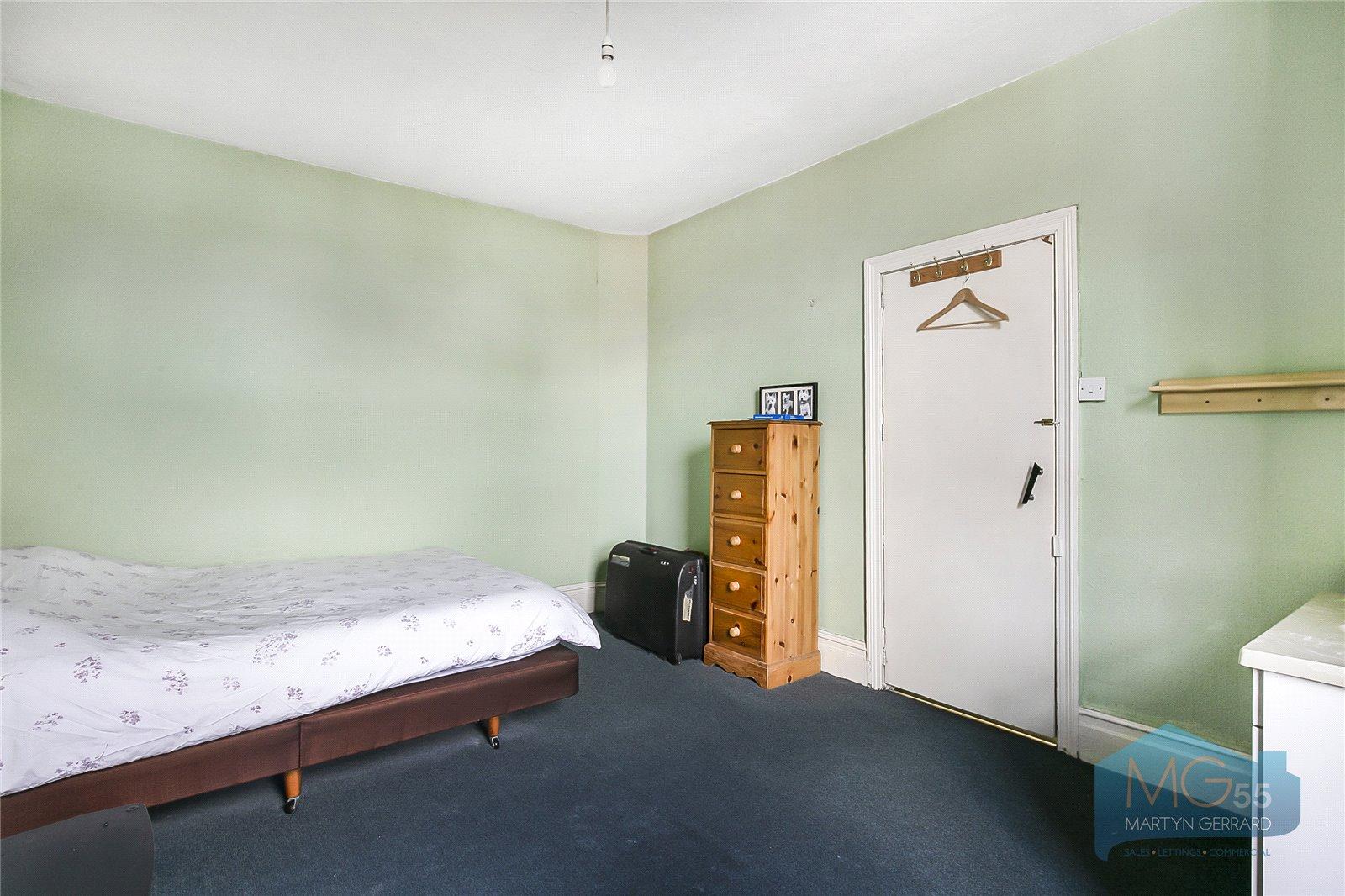 4 bedroom Apartment for sale - Martyn Gerrard