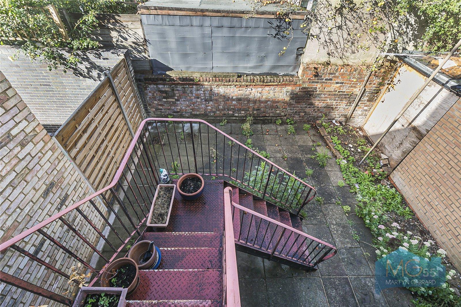 4 bedroom Apartment for sale - Martyn Gerrard