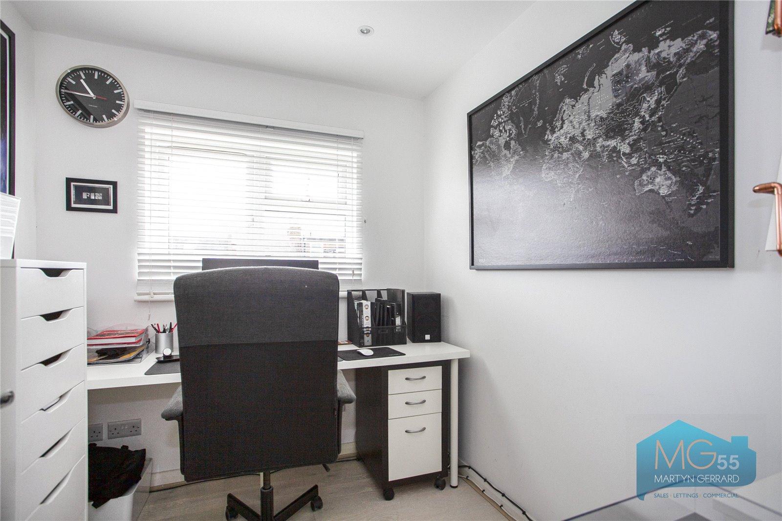 4 bedroom Terraced House for sale - Martyn Gerrard