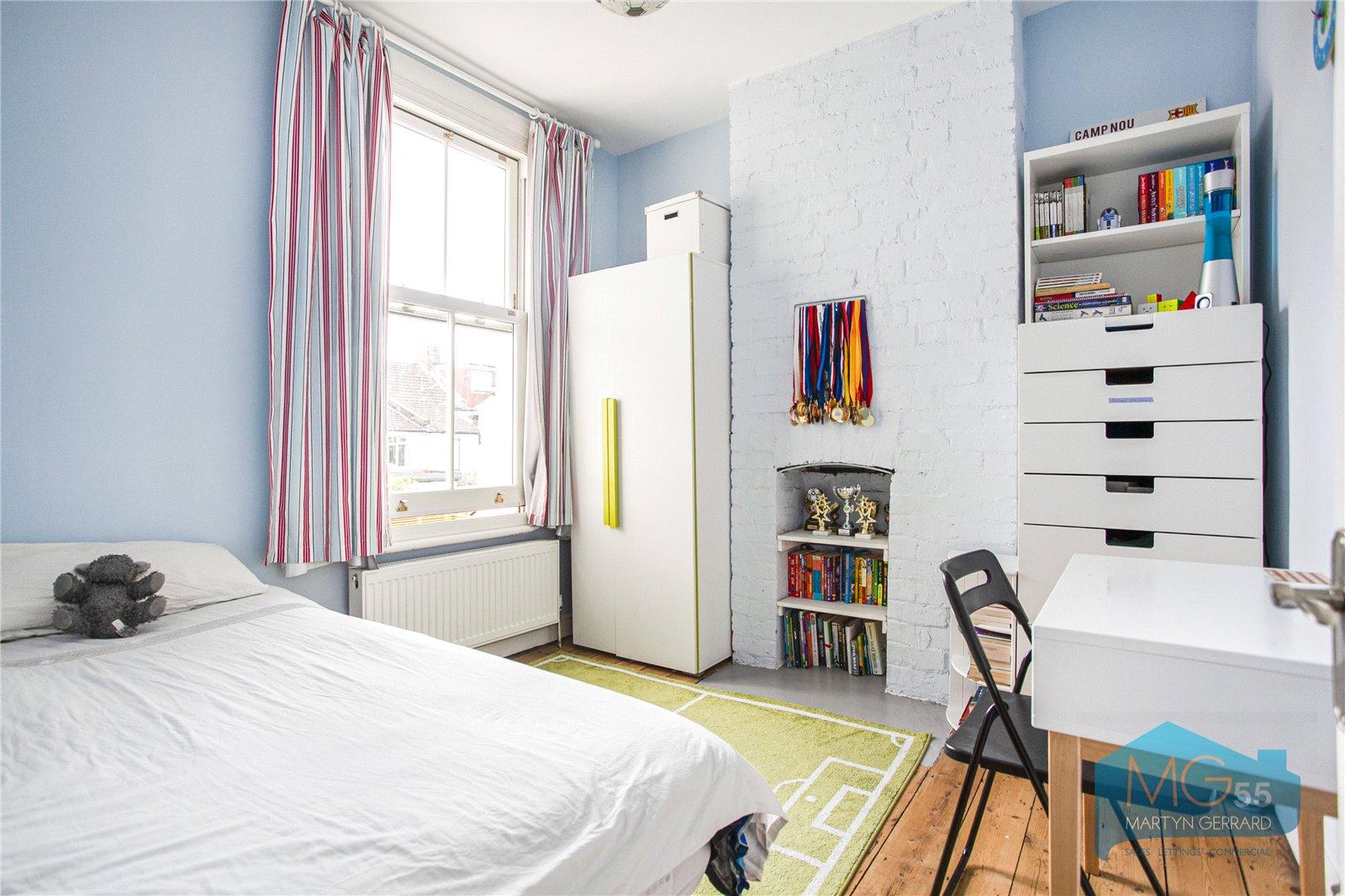 4 bedroom Terraced House for sale - Martyn Gerrard