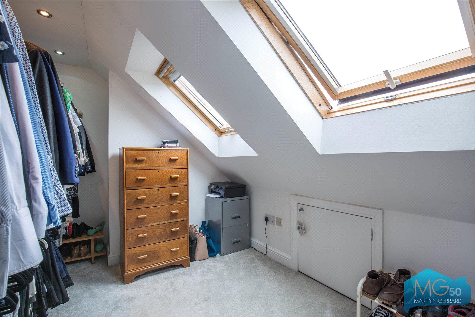 4 bedroom End of Terrace House for sale - Martyn Gerrard