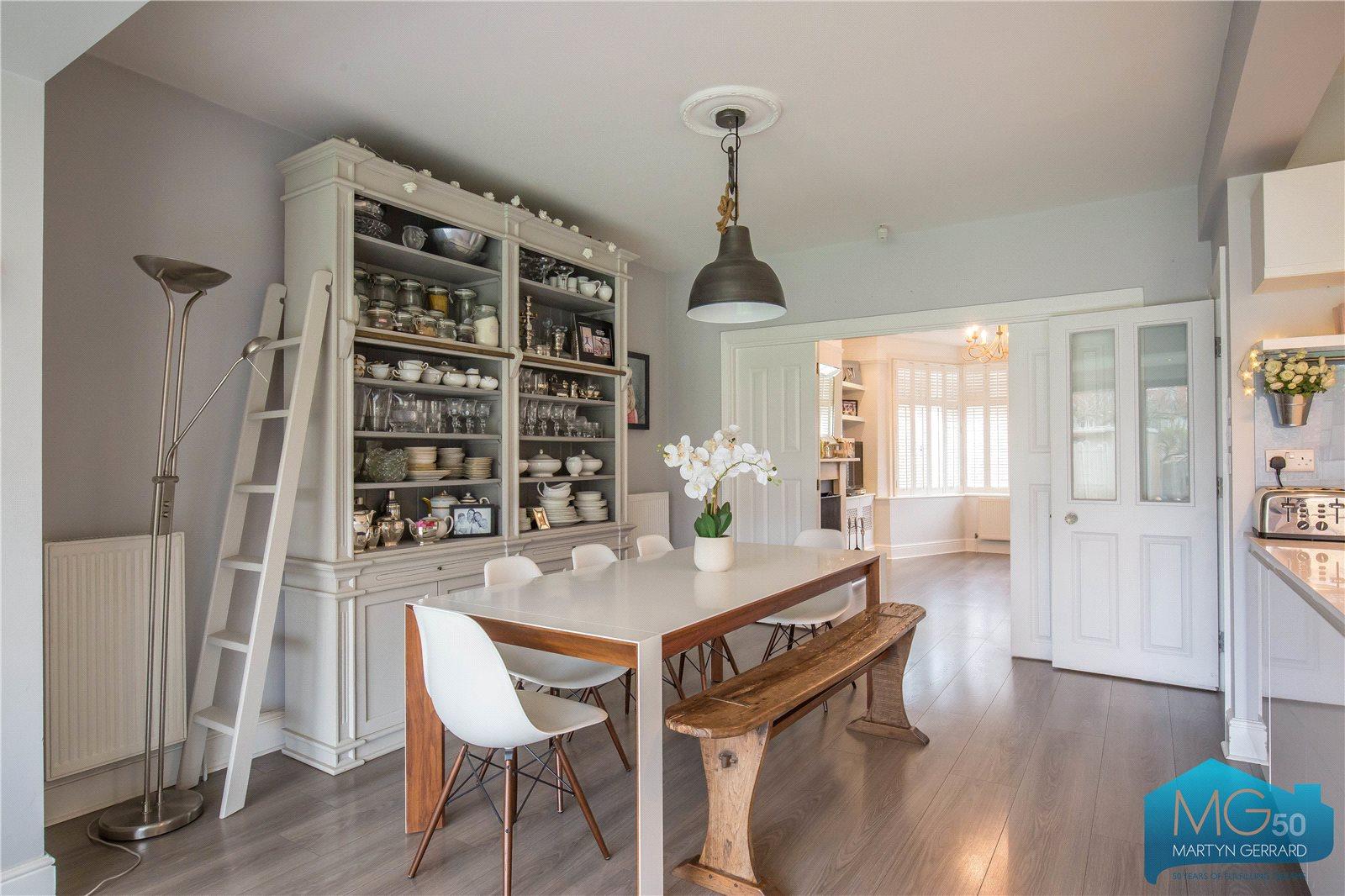 4 bedroom End of Terrace House for sale - Martyn Gerrard