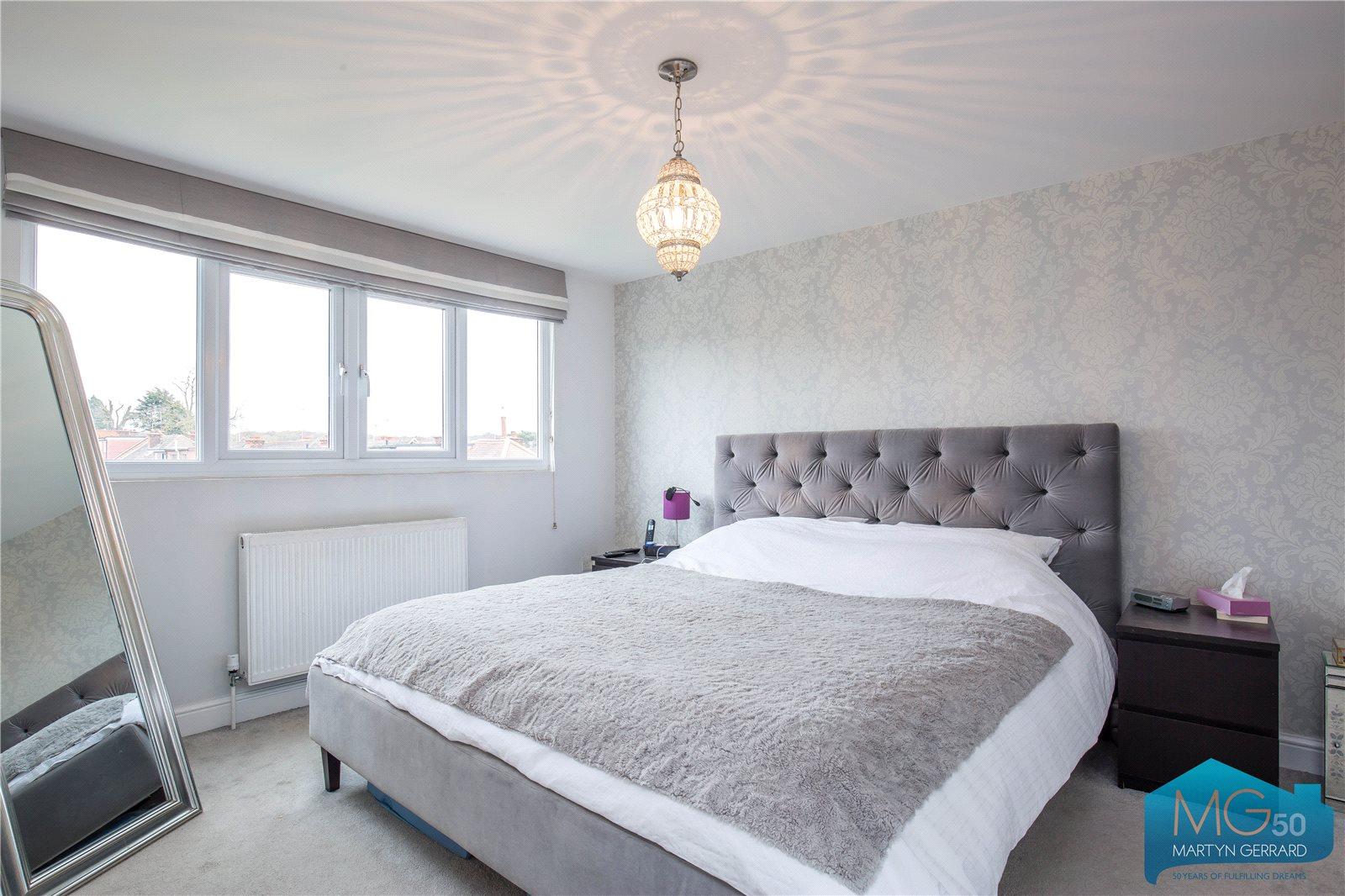 4 bedroom End of Terrace House for sale - Martyn Gerrard