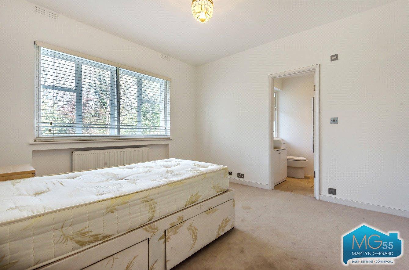 2 bedroom Ground Floor Flat to rent - Martyn Gerrard