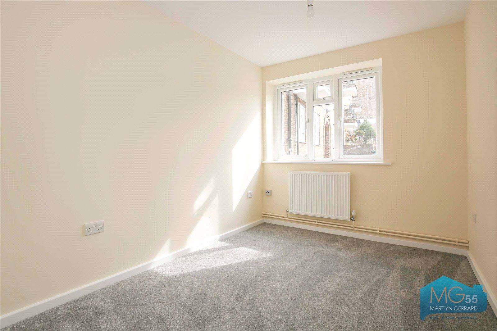4 bedroom Apartment to rent - Martyn Gerrard
