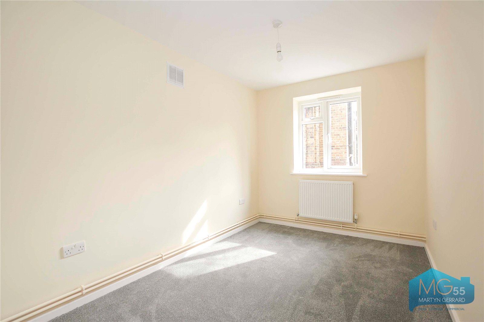4 bedroom Apartment to rent - Martyn Gerrard