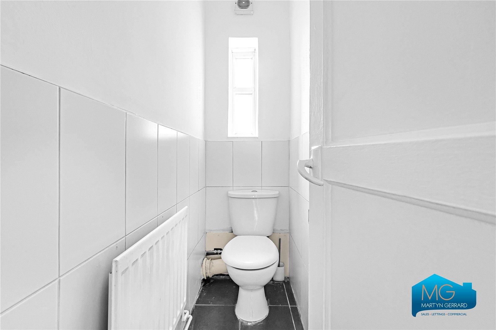 3 bedroom Apartment to rent - Martyn Gerrard